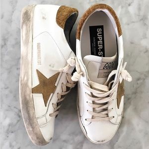 ✨GOLDEN GOOSE Superstars
